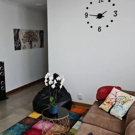 Cozy 30m From Rodeira Beach, Garage And Wifi Apartment *